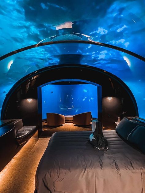 Imagine spending the night in the Muraka ~ The Underwater Hotel Room 🇲🇻❤️ Aquarium Hotel Room, Underwater Hotel Room The Maldives, Maldives Hotel Room, Baecation Hotel Room, Underwater Resort, Dubai Underwater Hotel, Maldives Underwater Hotel, Living Underwater, Underwater Hotel Room