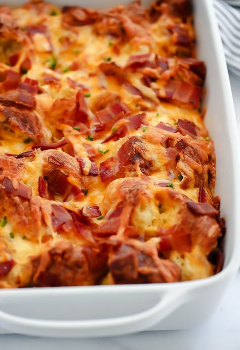 Bacon, Egg, and Cheese Croissant Bake is the perfect breakfast recipe. It’s filled with crispy bacon, eggs, cheese, and buttery croissants. Bacon Egg And Cheese Casserole, Bacon Egg And Cheese Croissant, Egg And Cheese Croissant, Bacon Egg Bake, Danish Breakfast, Breakfast Snack Ideas, Croissant Bake, Egg And Cheese Casserole, Croissant Breakfast Casserole