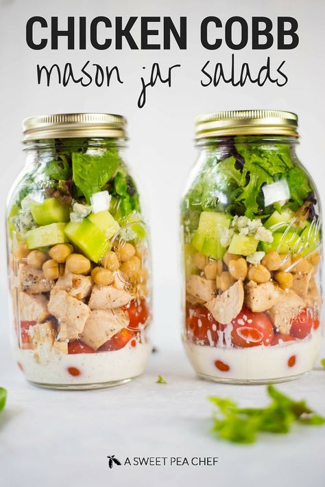 Clean Ranch Dressing, Salad And Dressing, Salad Jar Recipe, Jar Salad, Mason Jar Salad Recipes, Ranch Salad Dressing, Mason Jar Salad, Mason Jar Meals, Salad In A Jar