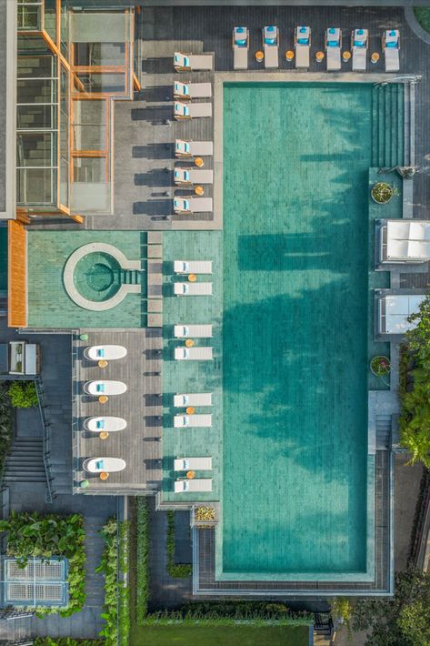 Swimming Pool Restaurant, Swimming Pool Terrace Ideas, Rooftop Terrace Design With Pool, Big Pool Designs, Swimming Pool Resort Design, Apartment Pool Design, Hotel Pool Deck Design, Swimming Pool In Hotel, Hotel Pool Area Design