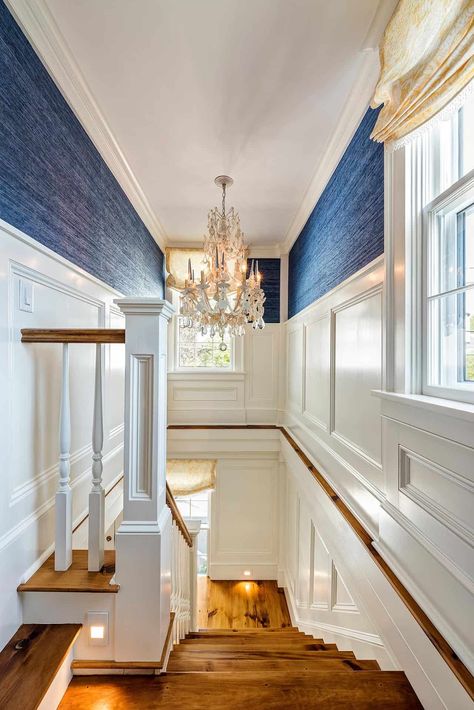 Quaint New England saltbox house with coastal charm on Nantucket Island Colonial Coastal House Interior Design, Coastal Dutch Colonial, New England House Aesthetic Interior, East Coast Colonial House Interior, Nantucket Style Homes Interior Kitchen, New England Coastal Interior, Cape Cod Coastal Interior Design, New England Entryway, New England Modern Interior