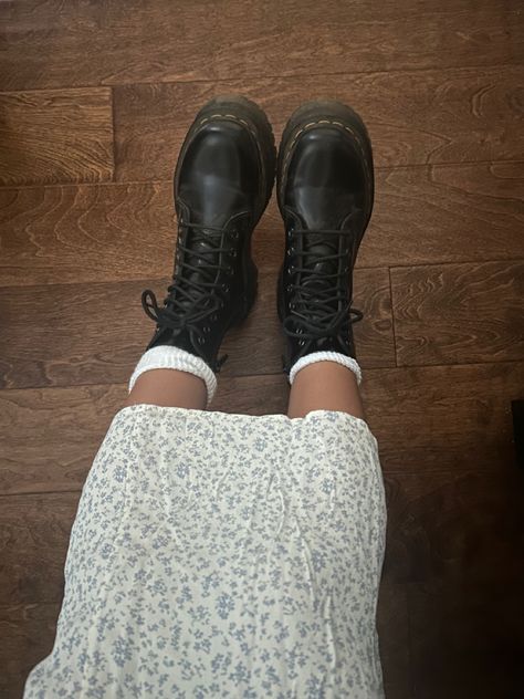 dr marten jadon platforms Jadon Docs, Jaden Doc Marten Outfit, Doc Martin Boots Aesthetic, Dr Marten Platform Outfit, Jaden Doc Martens Outfit, Dc Martens, Doc Marten Jadon, Aesthetic Doc Martens, Jadon Doc Martens