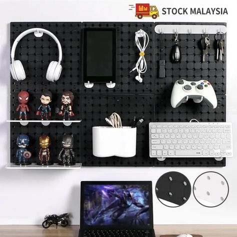 gaming pegboard with controllers - Google Search Pegboard Gaming, Peg Board Walls, Ikea Pegboard, Diy Pegboard, Wall Shelf Rack, Boys Desk, Wand Organizer, Pegboard Organization, Pegboard Accessories