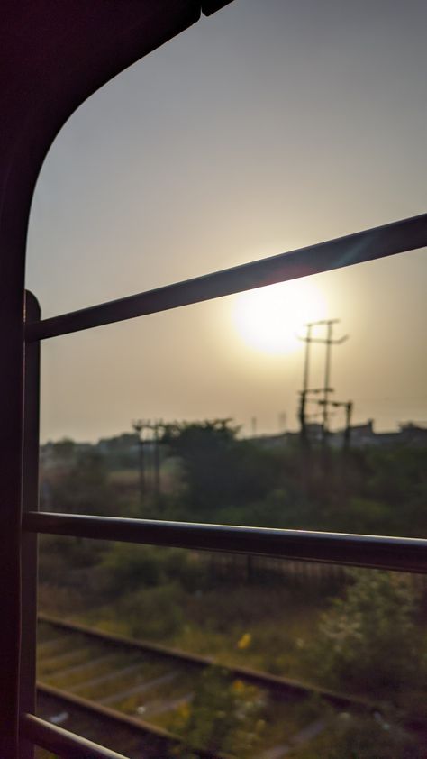 Sunrise aesthetic pictures Nature, Indian Train Window View, Train Pics Aesthetic, Morning Train Snap, Train Snap Video, Indian Train Travel Photography, Travel By Train Aesthetic, Train View Window, Indian Train Photography