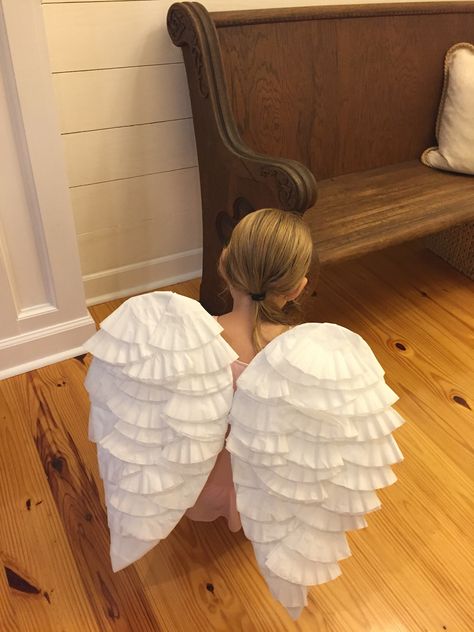 Diy Angel Wings Costume, Angel Wings Easy, Kids Angel Costume, Kids Angel Wings, Angel Costume Diy, Nativity Costumes, Diy Angel Wings, Angel Wings Costume, Diy Angels