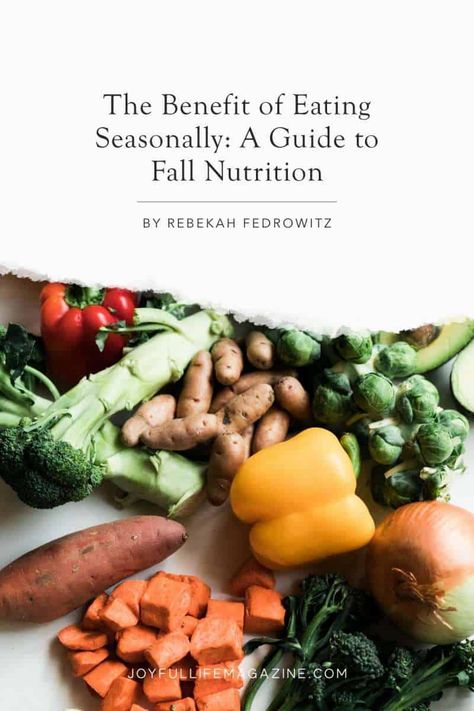 In-season foods are always preferred for their flavor and nutrition, and in fall, there is so much to take advantage of. If you’re looking for an opportunity to venture away from the monotony of repeating the same foods over and over and trying something new and fresh, we invite you to check out this fabulous fall seasonal eating guide from Rebekah Fedrowitz to help you fully appreciate the bounty of the harvest. Seasonal Eating Winter, Seasonal Eating Fall, Eating Seasonally, Fall Produce, Seasonal Eating, Seasonal Living, Healthy Hormones, Fall Vegetables, Poached Pears