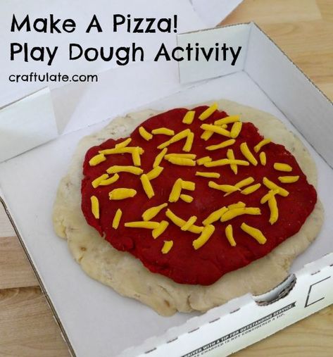 Make a Pizza Play Dough Activity - this fun play recipe actually smells like pizza! Pizza Playdough, Pizza Preschool, Playdoh Ideas, Playdough Ideas, Sensory Play Recipes, Pizza Craft, Make A Pizza, Dough Pizza, Boys Play