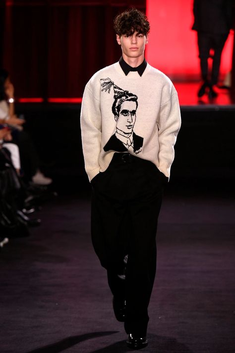 Runway Men, Ami Alexandre Mattiussi, Alexandre Mattiussi, Weird Fashion, Mens Fall, Korean Outfits, Classy Dress, Fashion News, Jogging