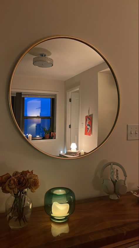 Apartment decor inspiration candle mirror windowsill round gold mirror flowers art artsy Circular Mirror Living Room, Circle Mirror Bedroom, Mirror On Wall, Gold Circle Mirror, Mirror Flowers, Round Gold Mirror, Circle Mirror, Candle Mirror, Candle Inspiration