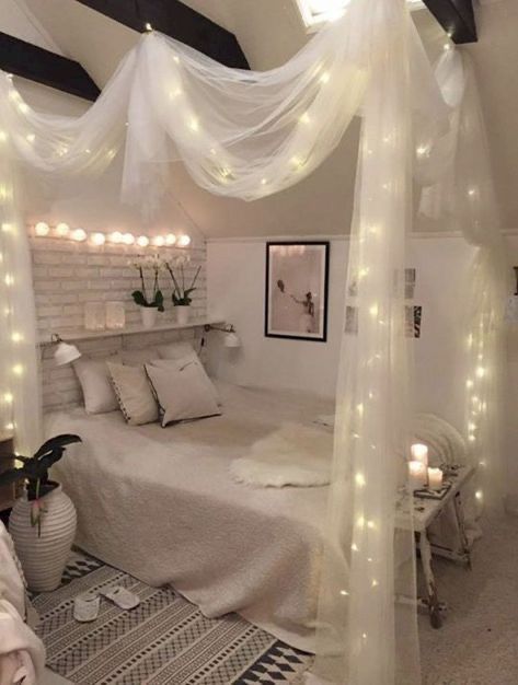 Modern Bedroom Lighting, Teenage Room Decor, Design Houses, Bedrooms Decor, Bedroom Color, Teen Bedroom Decor, Tiny Bedroom, Room Design Bedroom, Room Makeover Bedroom