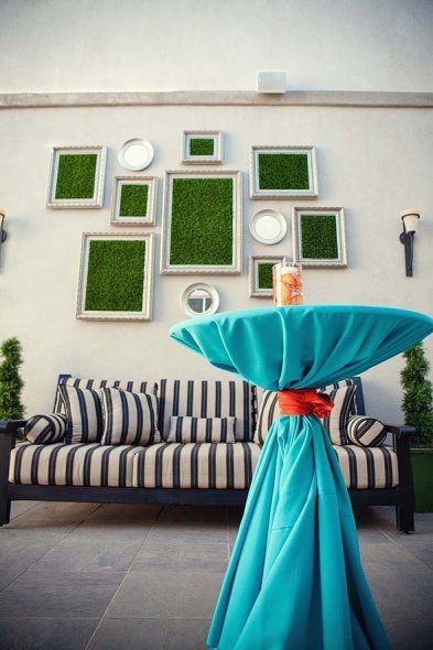 Framed astro turf display on wall behind fruit machines (next to double doors through to the main room) Bedroom Greenery, Backdrop Bedroom, Artificial Grass Wall, Greenery Wall, Cozy Basement, Grass Wall, Flower Wall Backdrop, Astro Turf, Diy Backdrop