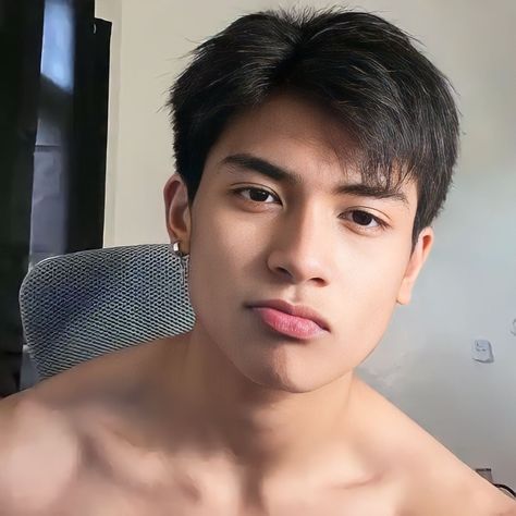 Filipino Male Hairstyles, 2 By 3 Haircut Men, Haircut For Men Round Face Asian, Philipino Guys, Filipino Men Hairstyle, Short Men Hairstyles, Coarse Hairstyles Men, Korean Round Face Haircut, Filipino Haircut Men