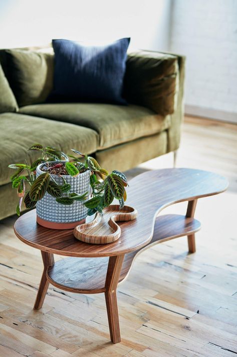 Mid-Century Modern Organic Coffee Table - Maple Coffee Table Decor Mid Century Modern, Mid Century Modern Living Room Side Table, Mid Century Modern Oval Coffee Table, Sitting Room Coffee Tables, Mcm Coffee Table Decor, Modern Boho Coffee Table, Small Coffee Table Ideas, Mcm End Table, Modern Organic Coffee Table