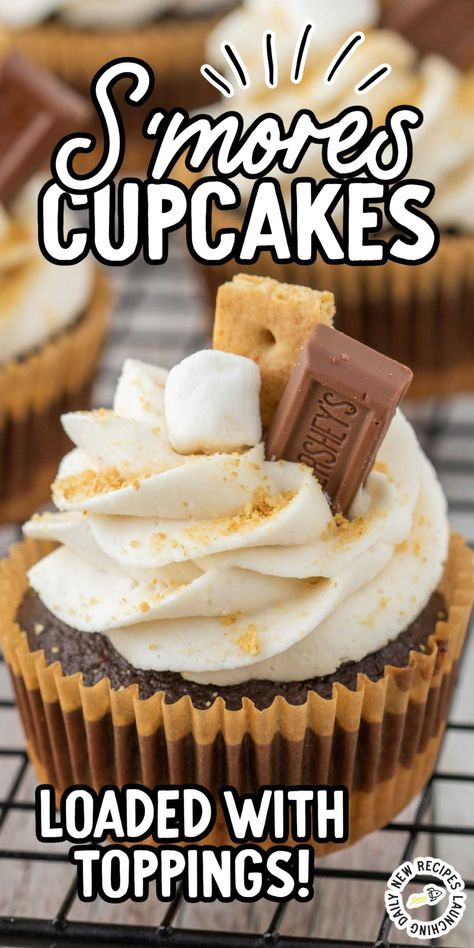 Best Ever Cupcakes, Trendy Desserts, Homemade Cupcake Recipes, S Mores Cupcakes, Marshmallow Buttercream, Chocolate Cupcakes Moist, Smores Cupcakes, Marshmallow Frosting, Gourmet Cupcakes