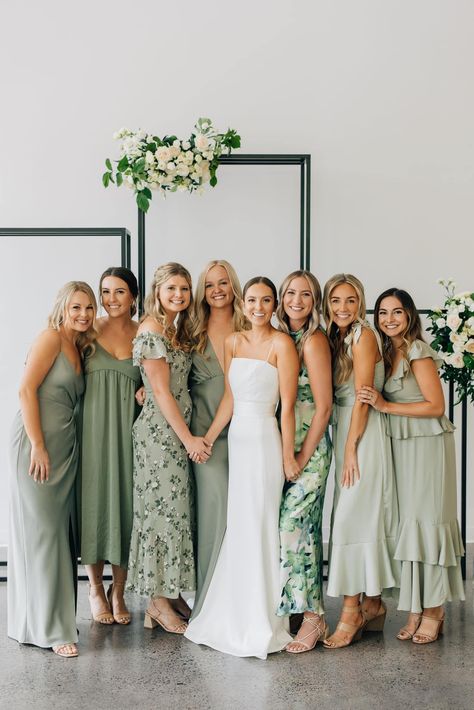 Mixed Bridesmaid Dresses, Simple Wedding Dress Boho, Sage Green Wedding Colors, Sage Bridesmaid Dresses, Sage Green Bridesmaid Dress, Floral Bridesmaid Dresses, Green Wedding Colors, Bridesmaid Colors, Mismatched Bridesmaids