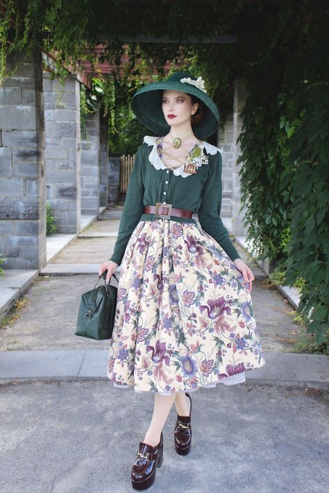 Another day at the botanical gardens Outfit... Botanical Gardens Outfit, Vintage Tea Party Outfit, Tea Party Outfit, Deep Conversation Starters, Deep Conversation, Deep Questions, Deeper Conversation, Vintage Tea Party, Gardening Outfit