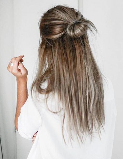 Hairstyles to help you look polished and put-together without all the primping. Hair Inspiration Extensions, Straight Prom Hair, 5 Minute Hairstyles, Relaxed Hair, Long Straight Hair, Everyday Hairstyles, Messy Hairstyles, Ombre Hair, Hair Dos