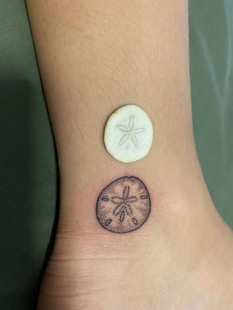 Sand Dollar Tattoo Ideas, San Dollar Tattoo, Tiny Sand Dollar Tattoo, Sand Dollar Tattoo For Women, Simple Sand Dollar Tattoo, Small Sand Dollar Tattoo, Charleston Tattoo, Ocean Inspired Tattoos, Vacation Tattoos