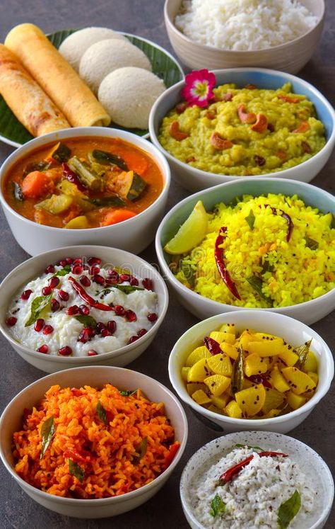 Breakfast Platter Indian, Lunch Images Indian, South Indian Platter, South Indian Breakfast Photography, Food Dishes Photography, Indian Breakfast Photography, South Indian Dishes Vegetarian, South Indian Thali Vegetarian, South Indian Food Recipes Vegetarian