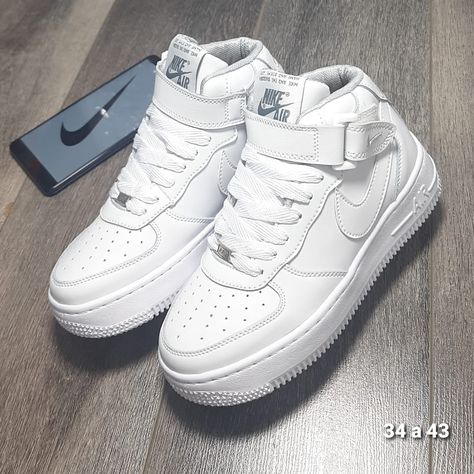 🔥Air Force 1 Bota 💸78,000 🛵 Domicilios en Medellín y Envíos a toda Colombia Pedidos al WhatsApp: 3192633682 Nike Air Force Bota, Nike Air Force 1 Bota, Outfits Con Air Force 1, Zapatillas Air Force, Nike Air Force Shoes, Air Force Jordans, Tenis Air, Jordan Air Force 1, Zapatillas Nike Air Force