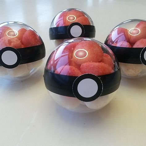 mariereve | Thèmes Pokemon Party Decorations, Pokemon Themed Party, Pokemon Birthday Cake, Boys Diy, Pokemon Diy, Pokemon Cake, Pokemon Craft, Pokemon Birthday Party, Boy Diy