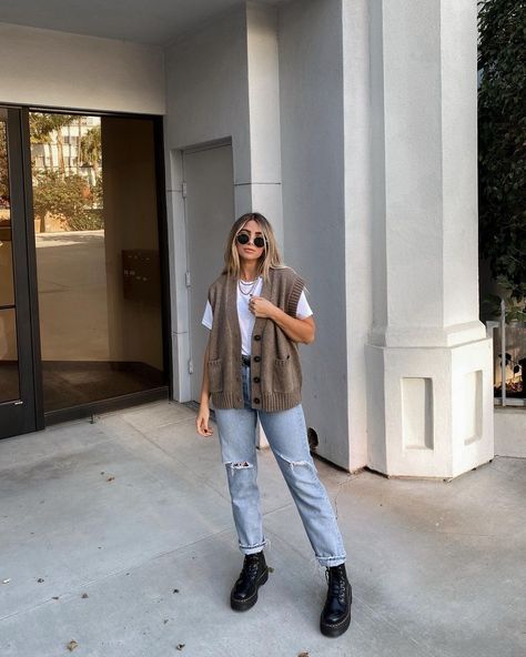 JOSI PELLICANO on Instagram: “🤎” San Francisco Fall Outfits, San Francisco Outfit Fall, San Francisco Outfit, Josi Pellicano, Tv Characters Outfits, Mode Dope, Outfit Fall, Warm Outfits, Casual Winter Outfits