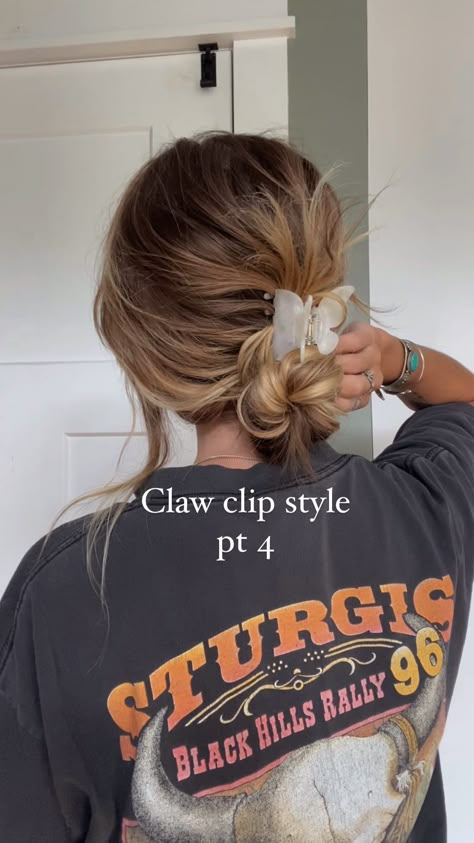 Instagram Easy Hair Tutorials, Twisted Bun, Claw Clip Hairstyles, Bob Haircut Ideas, Hairstyles For Older Women, Clip Hairstyles, Work Hairstyles, Easy Hair, Bob Haircut