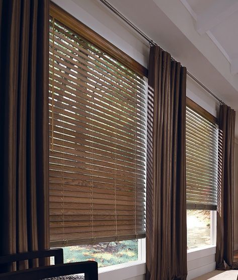 Cleaning wood blinds