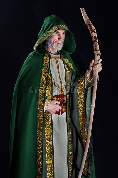 Wizarding Robes, Gothic Poses, Druid Costume, Wizard Robe, Old Wizard, Green Cloak, Magic Staff, Wizard Robes, Medieval Cloak