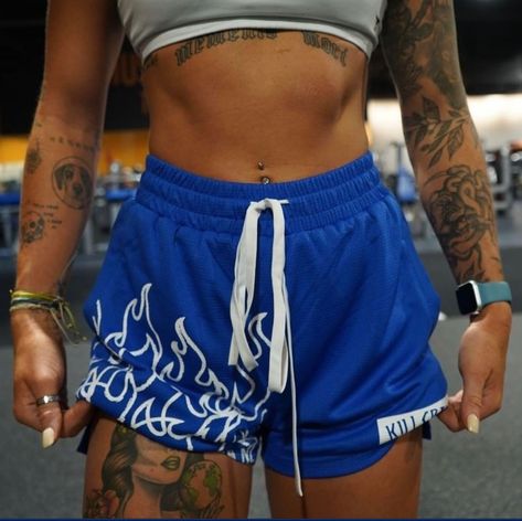 Boxing Shorts Women, Gym Tattoos, Working Out Outfits, Gym Fits, Fitness Inspiration Body, Workout Aesthetic, Tomboy Fashion, Athletic Women, Gym Outfit