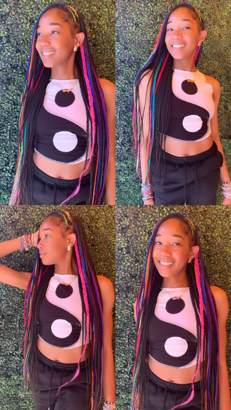 Three Different Color Knotless Braids, Pink And Blue Knotless Braids, Colorful Knotless Box Braids, Rainbow Peekaboo Braids, Peak A Boo Knotless Braids, Pick A Boo Braids, Rainbow Knotless Braids, Small Knotless Box Braids With Color, Green Peekaboo Braids