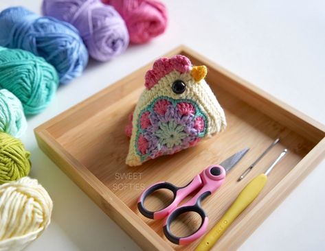 Granny Square Chicken · Free Crochet Pattern - Sweet Softies Spring Court, Yarn Color Combinations, Knit Items, Diy Yarn, Variegated Yarn, Yarn Tail, Yarn Diy, Pink Yarn, Crochet Instructions