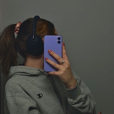 Headphone aesthetic, Sony headphones, mirror pose, brunette, champion, sweater, iPhone, black headphones, girl, selfie, Sony Mx5 Headphones Black, Sony Xm5 Headphones Black, Sony Wh-1000xm5 Black, Sony Xm5 Black Aesthetic, Sony M5 Headphones, Sony Xm5 Headphones Outfit, Sony Mx5 Headphones Aesthetic, Sony Xm5 Black, Sony Wh-1000xm5 Aesthetic