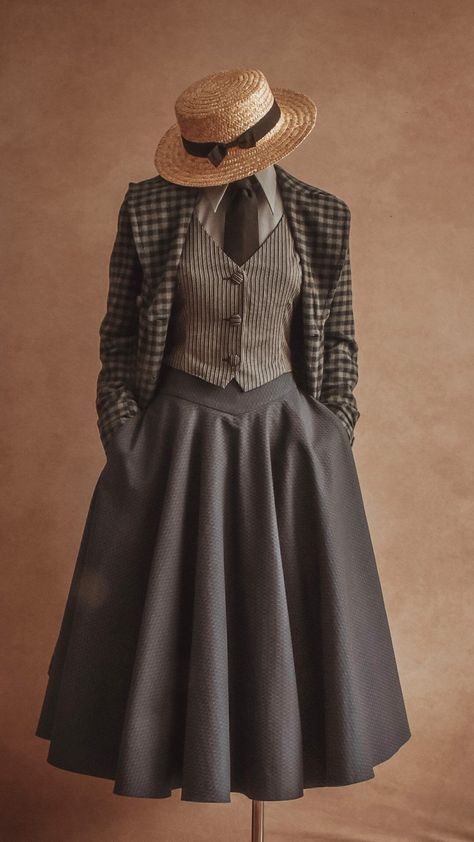 Mode Retro, Academia Outfits, Old Fashion Dresses, Vintage Inspired Outfits, Styl Retro, Look Vintage, Mode Vintage, Mode Inspiration, Looks Vintage