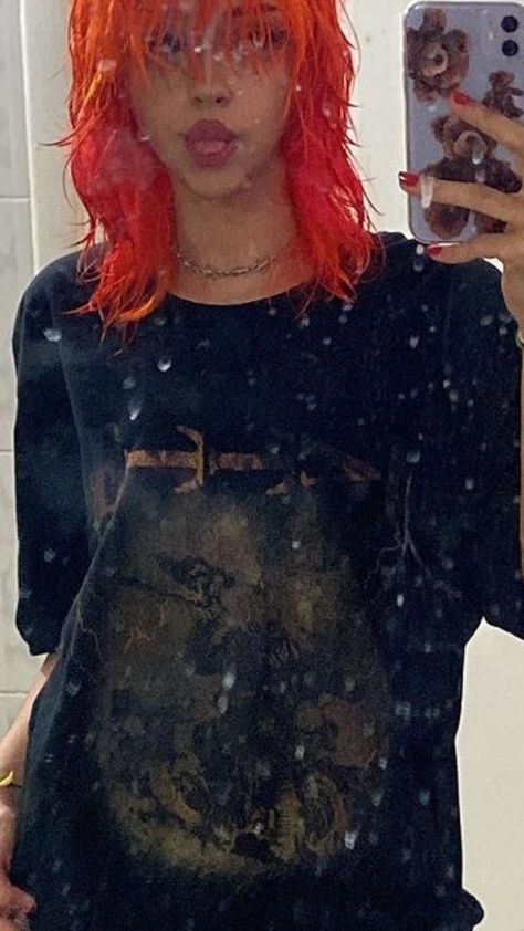 Orange Short Hair Aesthetic, Dyed Hair Aesthetic, Red Hair Grunge Aesthetic, Orange Hair Grunge, Orange Grunge Hair, Orange Red Hair Aesthetic, Red Grunge Hair Aesthetic, Crazy Women, Short Hair Trends