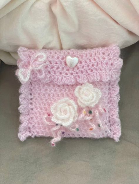 Crochet Croquette, Coquette Crochet, Hats Crochet, Bows Pink, Crocheting Patterns, Crochet Fairy, Gift Crochet, Kawaii Crochet, Crochet Inspo