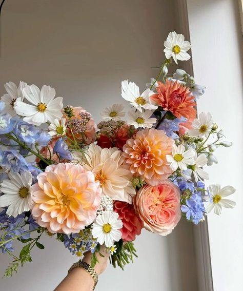 Bridal Bouquet Spring, Oh Honey, Paper Flower Art, Cottage Wedding, Colourful Wedding, Boquette Flowers, Flower Theme, Wedding Flowers Summer, Colorful Bouquet