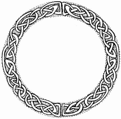 Celtic ring Celtic Circle Design, Celtic Circle Tattoo, Knot Ring Tattoo, Celtic Knot Circle, Celtic Border, Ring Tattoo Designs, Norse Design, Ring Tattoo, Celtic Circle