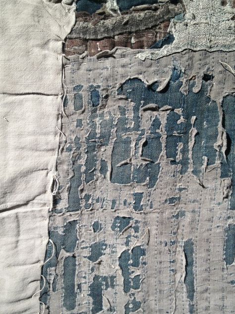 Boro Denim, Textile Samples, Textile Art Embroidery, Denim Projects, Texture Inspiration, Visible Mending, Textiles Fashion, Wabi Sabi, Design Inspo