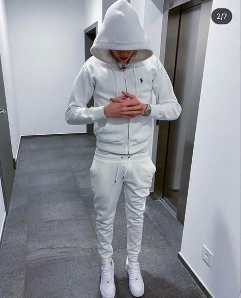 White Tracksuit Outfit, Tracksuit Outfit Mens, Men Tracksuit Outfit, Polo Tracksuit, Nike Tech Tracksuit, Rap Clothes, Instagram Money, White Tracksuit, Drippy Outfit