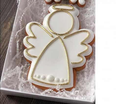 Comunion Cake, Angel Cookies, Christmas Sugar Cookies Decorated, Baptism Cookies, Chocolate Covered Strawberries Bouquet, First Communion Decorations, Communion Cakes, Sugar Cookie Designs, Pretty Cookies