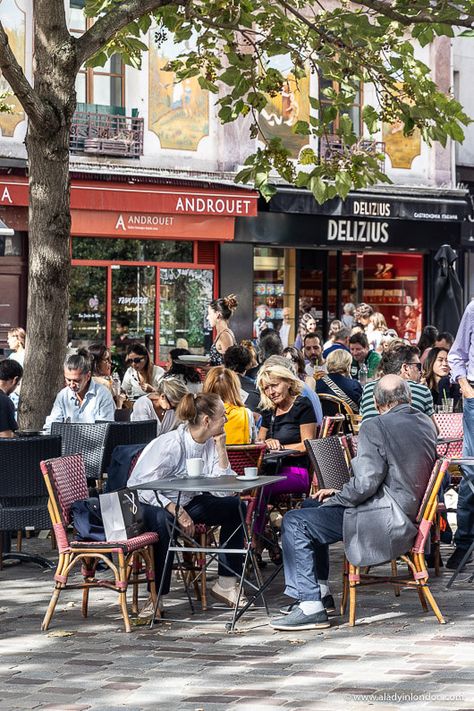 Paris street scene Mama Shelter, A Day In Paris, Paris Landmarks, Paris Itinerary, France Itinerary, France Photography, Most Romantic Places, Paris Shopping, Romantic Places