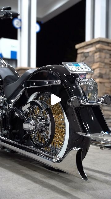 Harley Davidson Crafts, Harley Bagger, Custom Motorcycle Parts, Custom Bagger, Road King Custom, Put Yourself First, Harley Davidson Baggers, Custom Baggers, Road King Classic