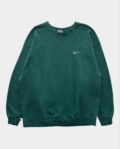 Nike Sweatshirt Green, Crew Necks For Women, Nike Green Sweatshirt, Dark Green Nike Hoodie, Womens Nike Sweatshirts, Nike Crewneck Sweatshirt Vintage, Green Nike Crewneck, Crew Neck Sweatshirt Aesthetic, Nike Crewnecks