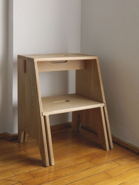 Plywood Step Stool, Wood Step Stool Diy, Simple Wooden Stool, Modern Step Stool, Plywood Stool Design, Step Stool Storage, Stool Chair Design, Step Stool Diy, Wooden Step Ladder