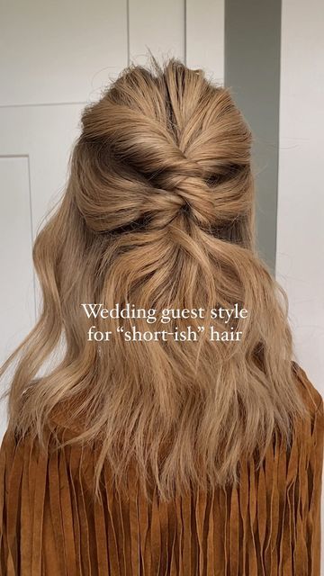 Hairstyle For Wedding Guest With Bangs, Easy Wedding Guest Hair Fine Hair, Medium Hairstyle For Party, Day Wedding Hair Guest, Diy Formal Hairstyles For Short Hair, Shirt Hairstyles For Wedding, Super Easy Wedding Guest Hair, Shoulder Length Hair For Wedding Guest, Boho Mid Length Hair Hairstyles