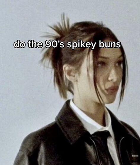 Spiky 90s Hair, 90s Hairstyles Spikey Bun, Spikey Layered Hair, 2000s Short Hair Updo, Korean Spiky Bun, Hair Styles For Short Hair 90s, Messy Spiky Hair, 90s Spiky Updo, 2000s Messy Bun