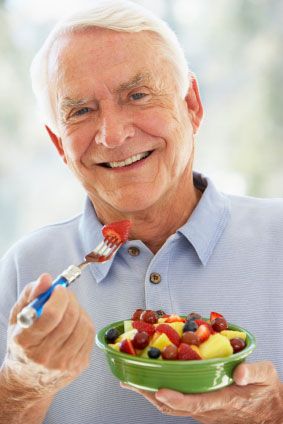 Great-Tasting Food for Senior Nutrition Brain Healthy Foods, Healthy Diet Recipes, Elderly Care, Calorie Intake, Food Source, Nutrition Tips, Balanced Diet, Care Tips, Bump