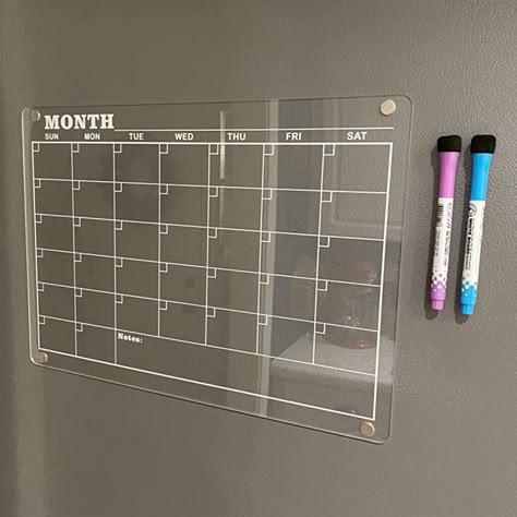 Clear Whiteboard Calendar, Clear Fridge Calendar, Calendar Room Decor, Clear Acrylic Calendar, White Bored Calender Ideas, Calender White Board Aesthetic, Glass Calendar Board, Whiteboard Calendar Aesthetic, White Board Ideas Bedrooms