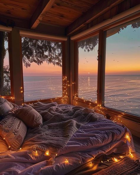 Dream Bedroom Cozy, Bedroom With Sunset View, Ocean View Home Aesthetic, Ocean View Bedroom, Apartment Ocean View, Ocean View Bedroom Master Suite, Bedroom Ocean View, Farm Room, Magical Landscape